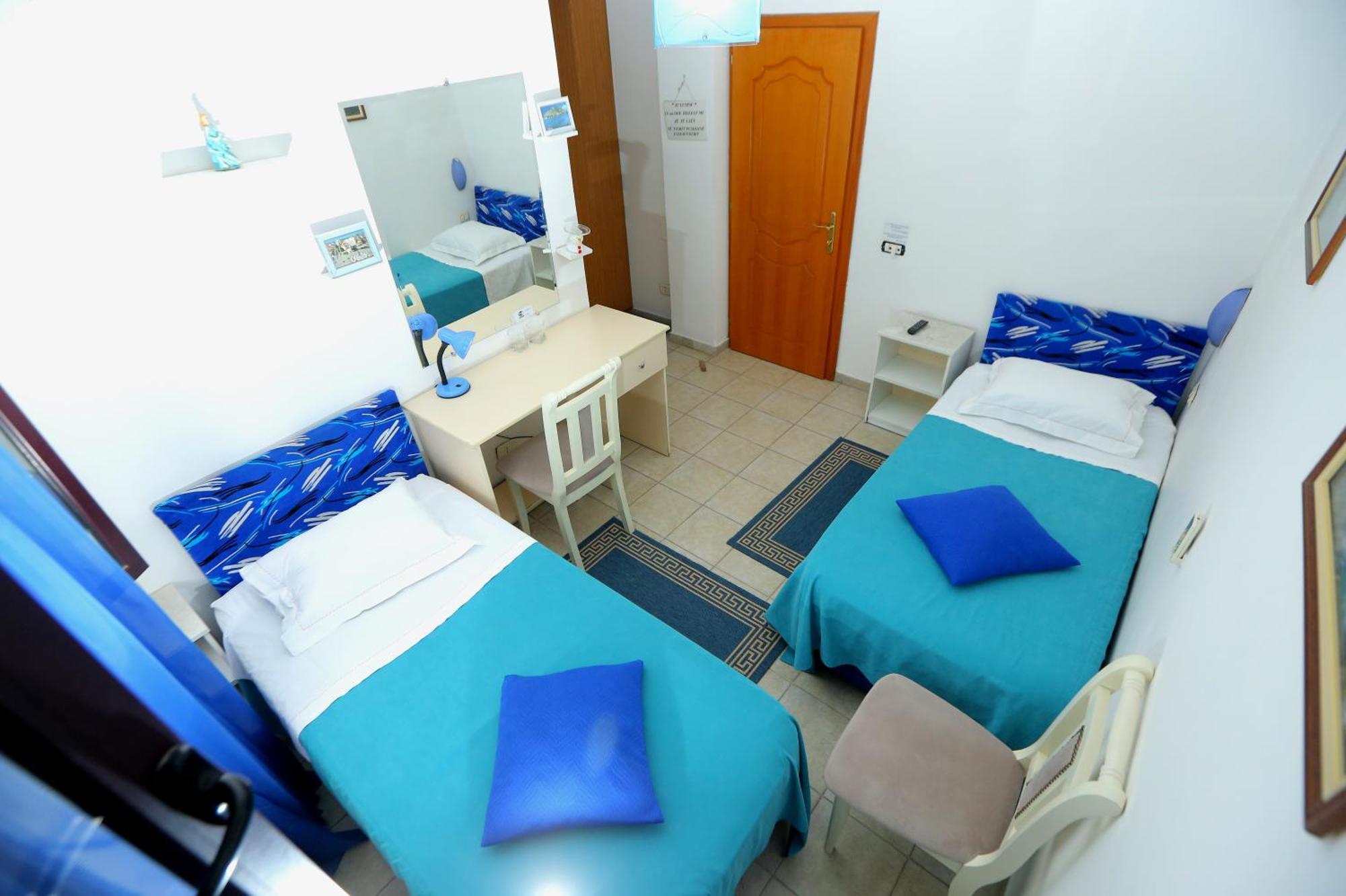 Hotel Kaduku Шкодер Номер фото