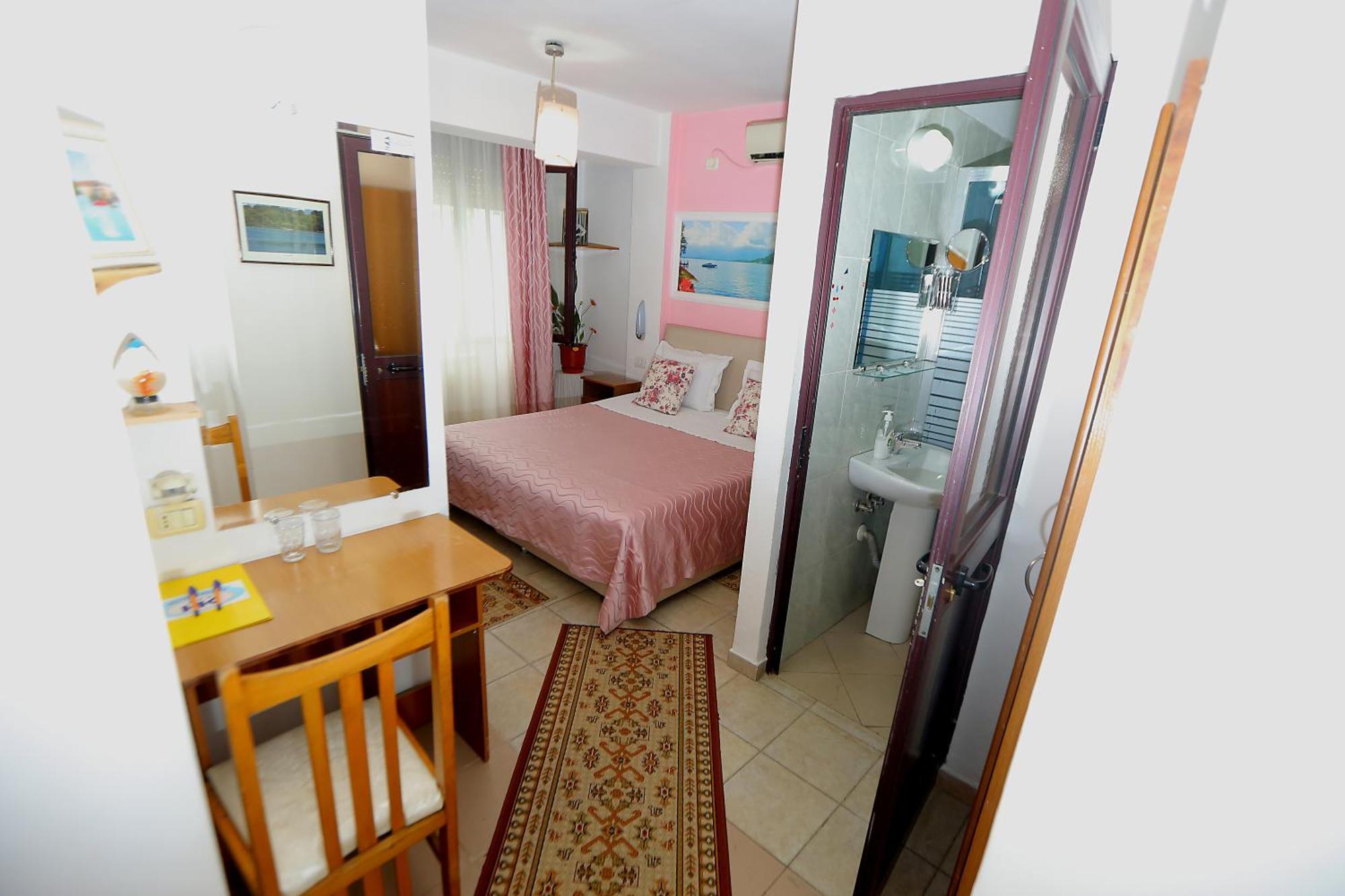 Hotel Kaduku Шкодер Номер фото