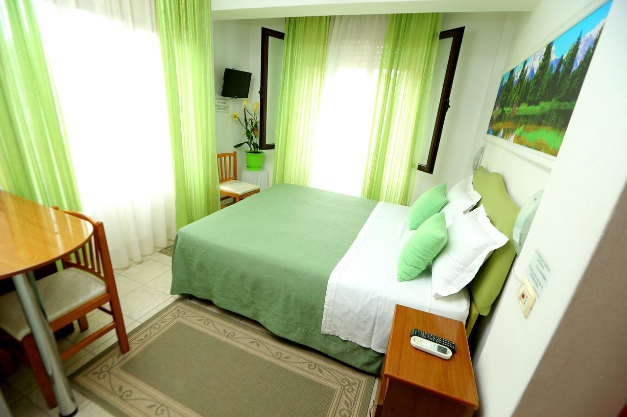 Hotel Kaduku Шкодер Экстерьер фото